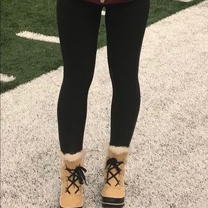 Spandex faux leather leggings GUC